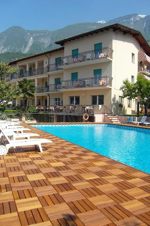 Hotel Casa Serena Malcesine 2*,